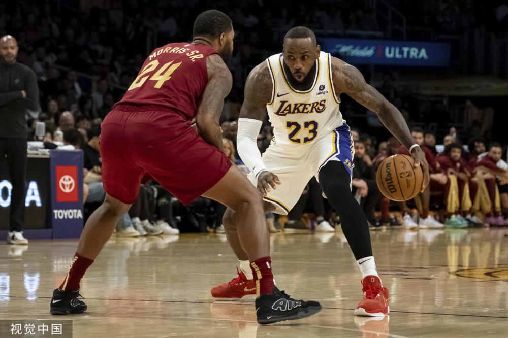 阿尔瓦雷斯 阿尔瓦雷斯